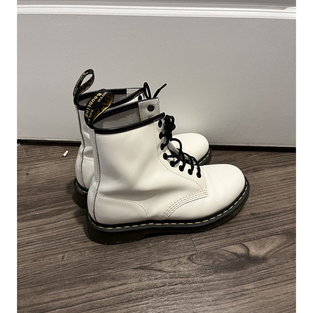 Dr Martens Docs 11622 Combat Boots Womens Size 9 Men’s Size 8 White Unisex